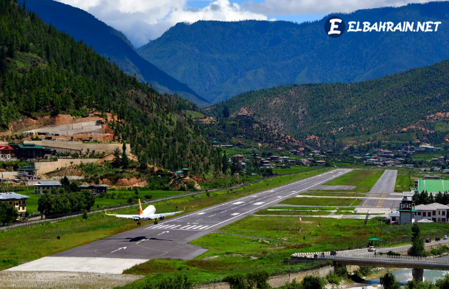 This airport landing is really difficult. There are just 50 qualified pilots for it.